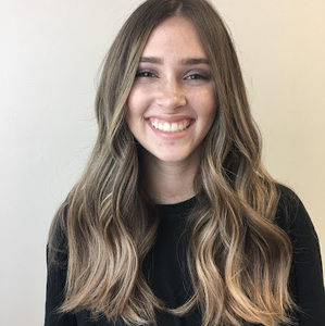 Meet your Posher, Sydney hart